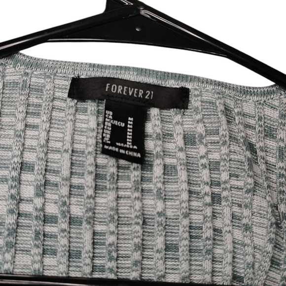 Forever 21 Green and White Long Sleeve Cocktail Dress - Picture 6 of 7